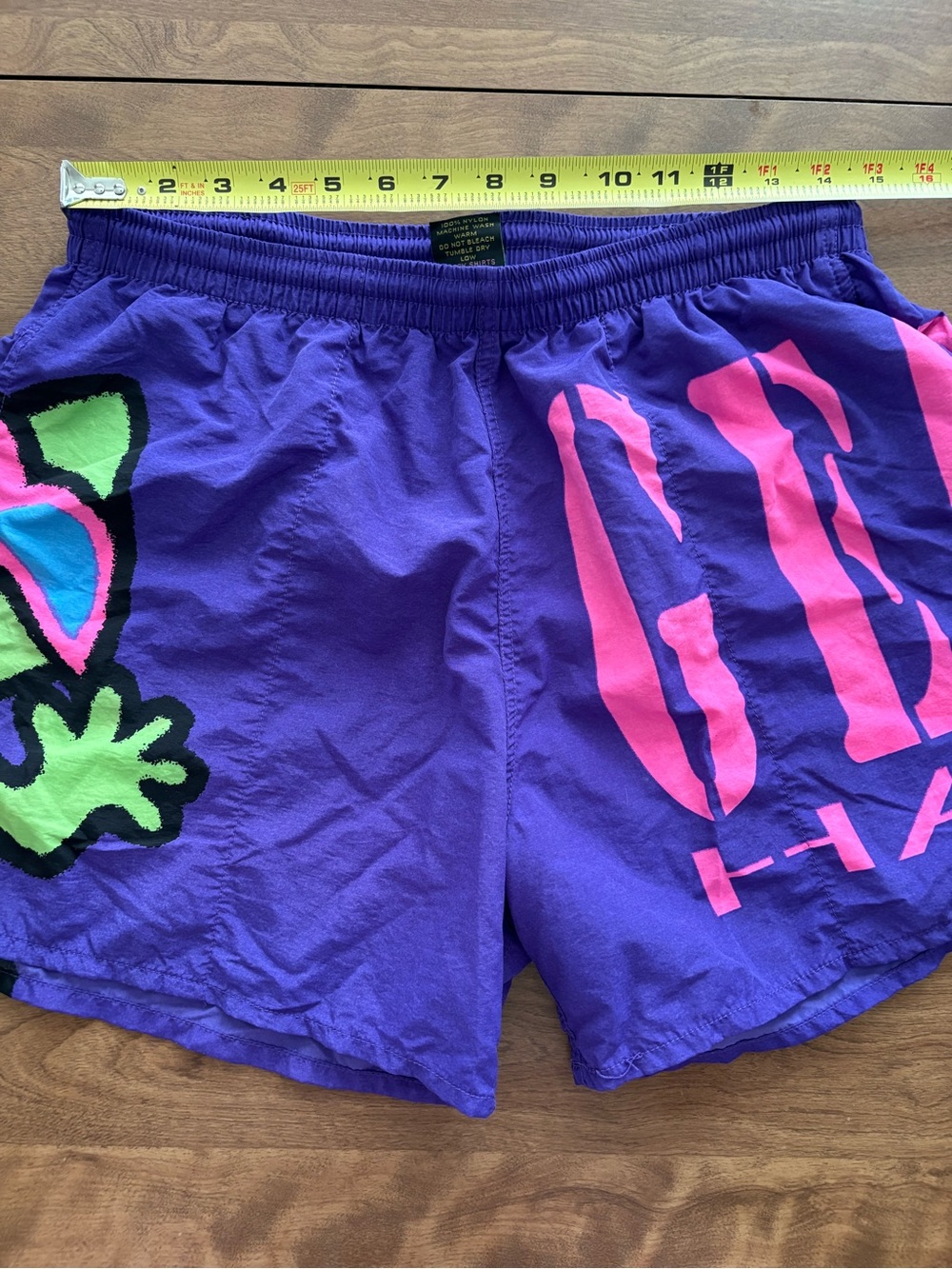 Vintage Gecko Hawaii Purple Graphic Swim Shorts with Neon Accents - Picture 7 of 9